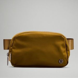 Lululemon Burnt Caramel 1L Belt Bag